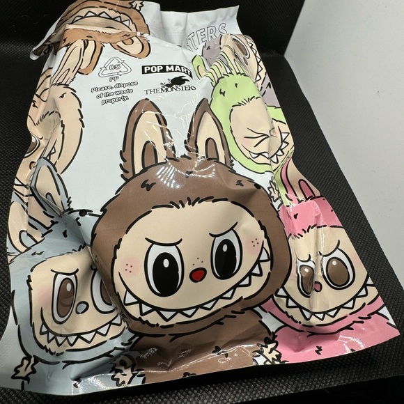 SOLD Pop Mart LABUBU Exciting Macaron THE MONSTERS - Picture 5 of 6